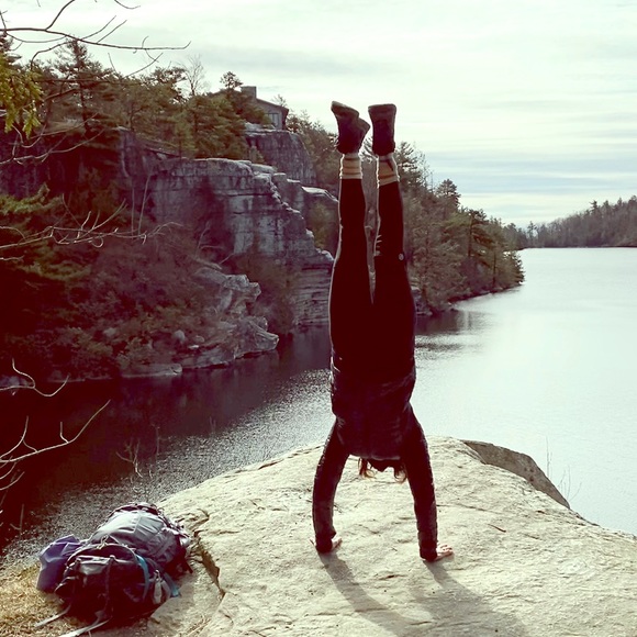 Meet your Posher, Carrie - Picture 1 of 1